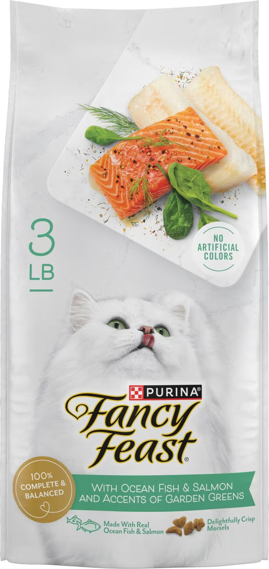 Fancy Feast Gourmet Ocean Fish & Salmon & Accents of Garden Greens Dry Cat Food, 12-lb bag